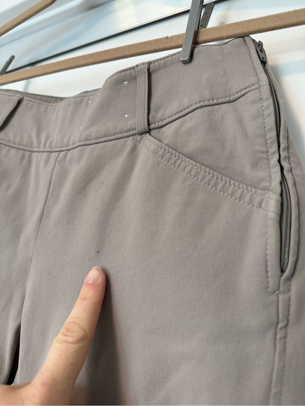 Tailored Sportsman 26L Trophy Hunter Breeches in Lustre - Picture 4 of 13